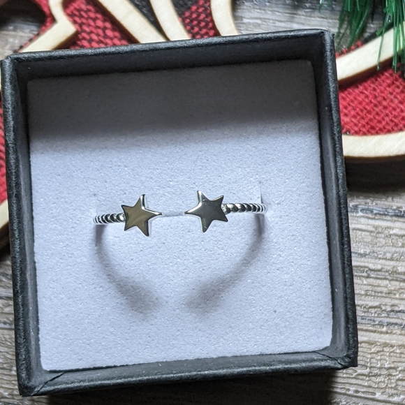 Silver Opened Star Ring - Picture 3 of 3